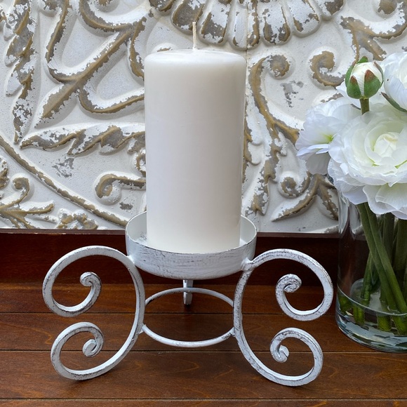 Elegant Metal Scroll Candle Holder Hurricane Candle Holder - Picture 2 of 6